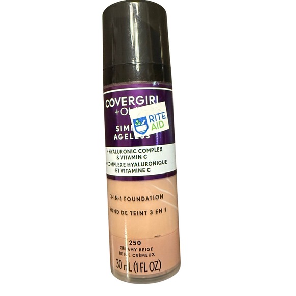 COVERGIRL Olay Simply Ageless 250 Creamy Beige 3-in-1 Foundation 1 fl oz Women's - Picture 1 of 2